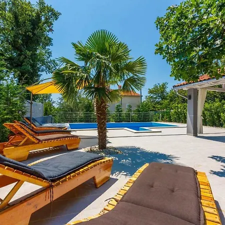 Tatil Evi In 39402
