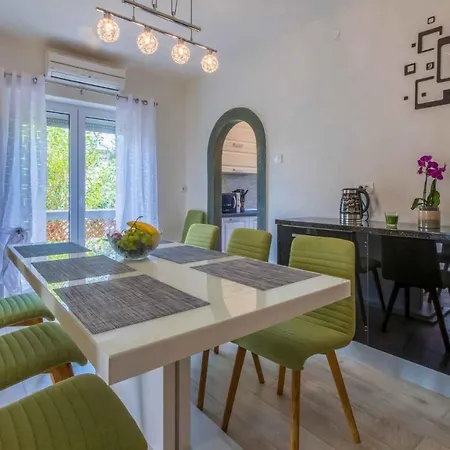 Tatil Evi In 39402 Jadranovo