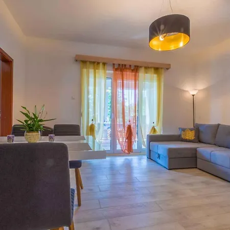 Holiday home In 39402 Jadranovo